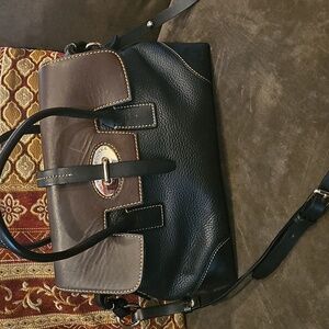 New Dooney and Bourke shoulder bag.... BEAUTIFUL!!